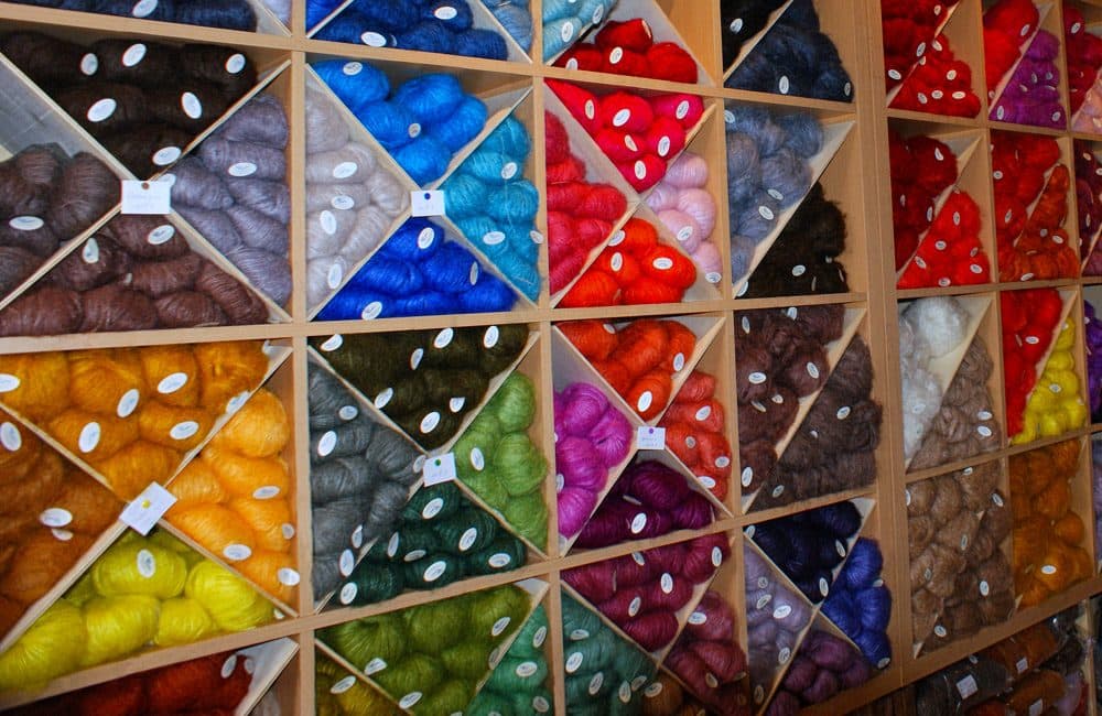 Mur de laines mohair de toutes les couleurs